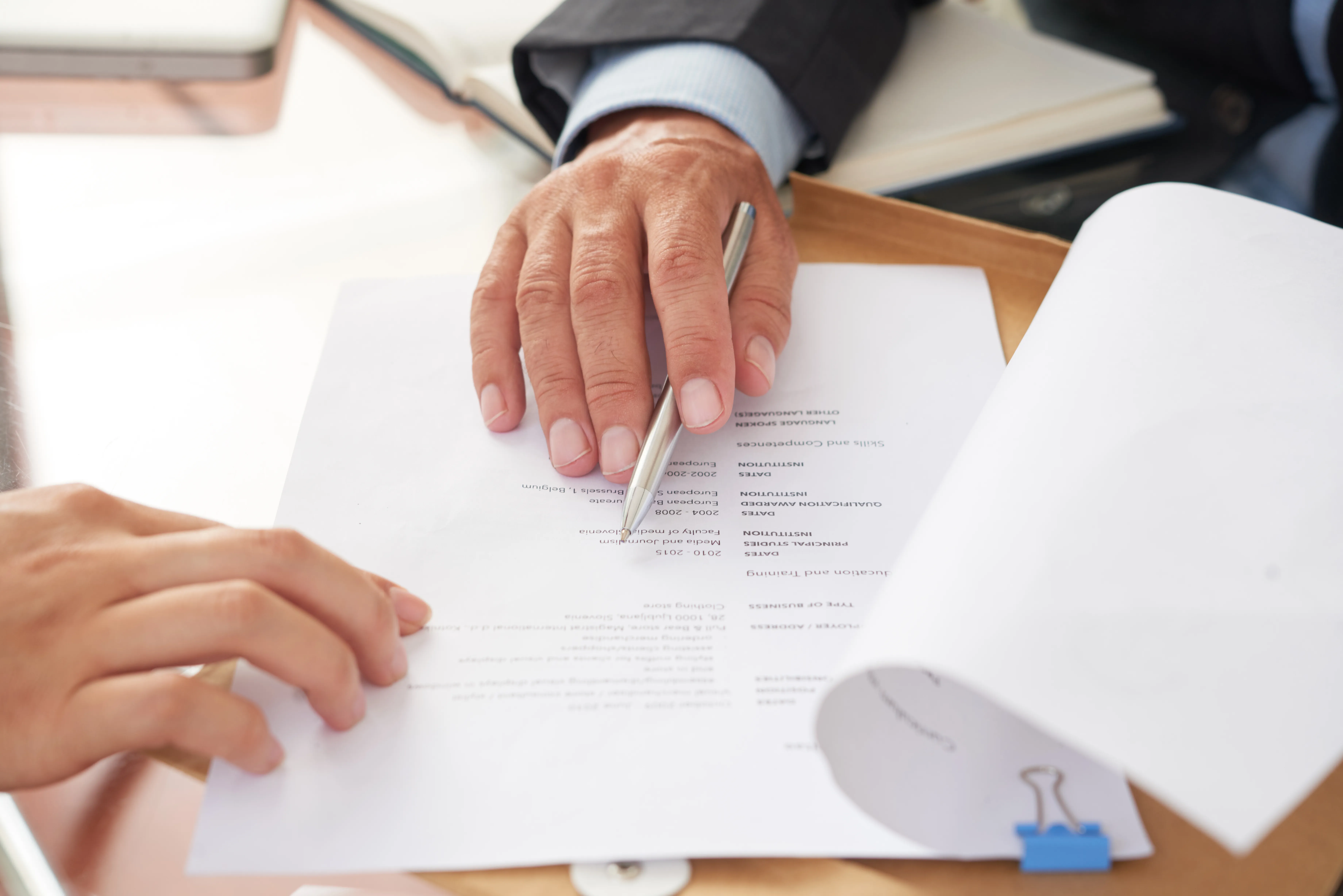 Firma de acuerdos legales para startups